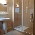 Otel Saint Sebastien 2*